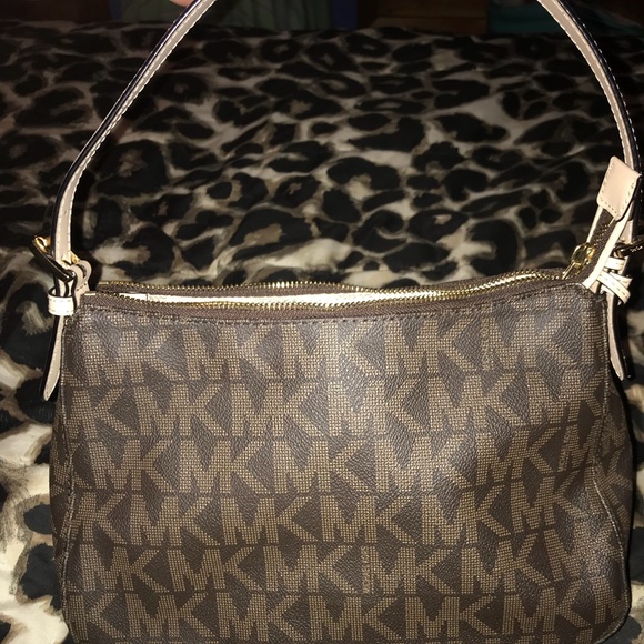 Michael Kors Handbags - Michael Kors Shoulder bag